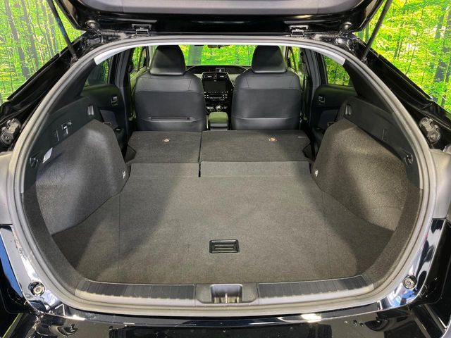 TOYOTA PRIUS 4WD 2021