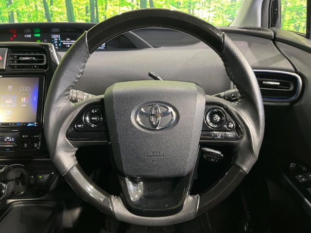 TOYOTA PRIUS 4WD 2021