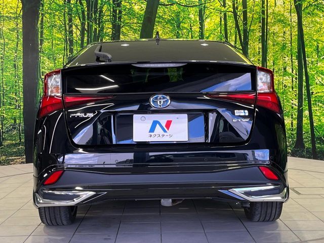 TOYOTA PRIUS 4WD 2021