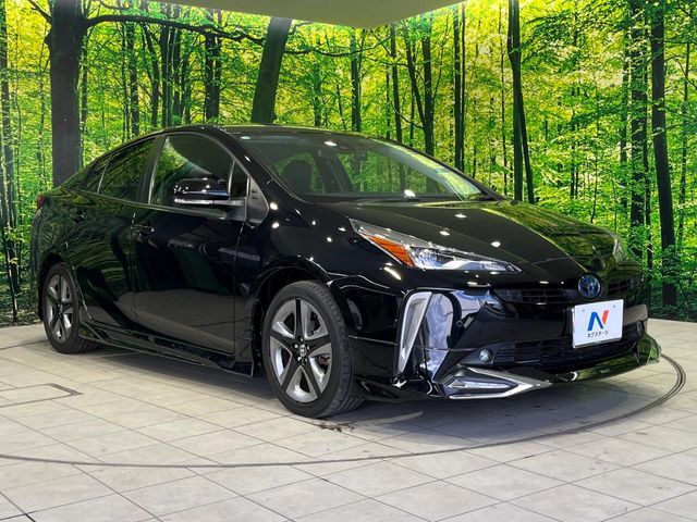 TOYOTA PRIUS 4WD 2021
