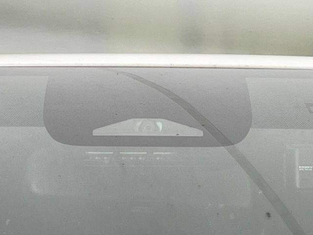 TOYOTA VOXY HYBRID 2023