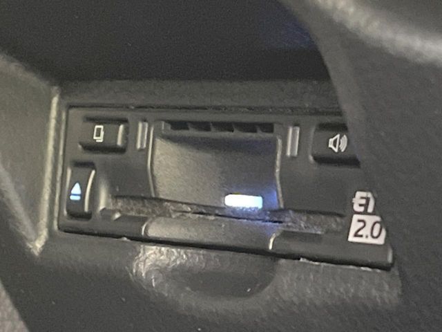 TOYOTA VOXY HYBRID 2023