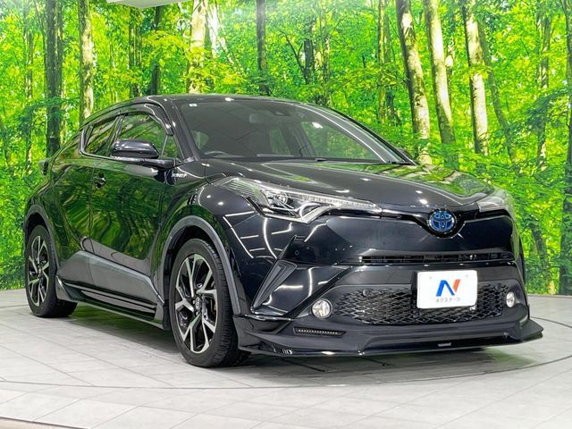 TOYOTA C-HR 2017