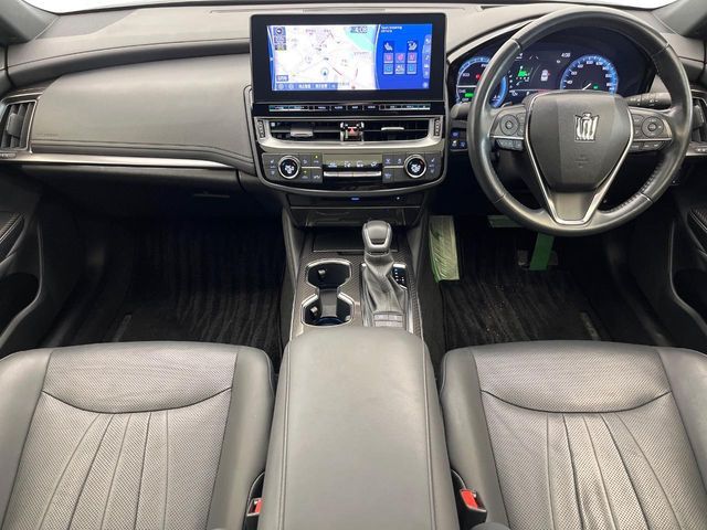 TOYOTA CROWN sedan hybrid 2021