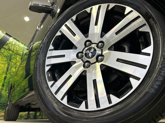 MITSUBISHI DELICA D:5 4WD 2023