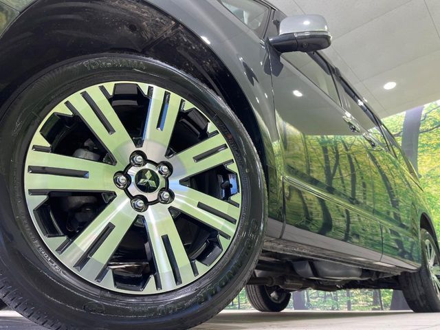 MITSUBISHI DELICA D:5 4WD 2023