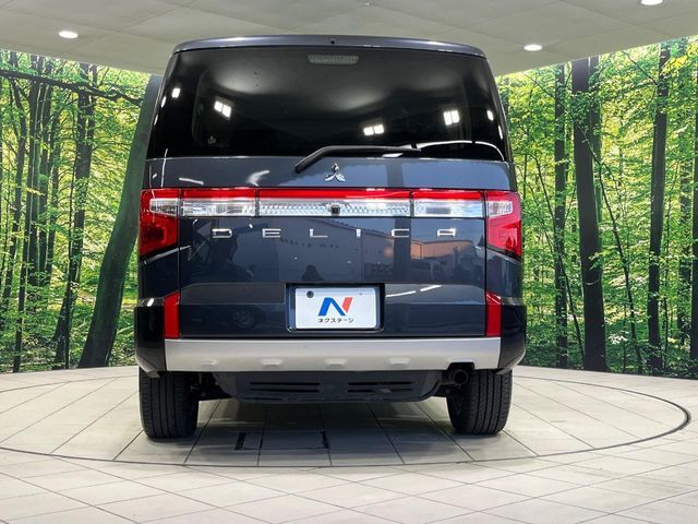 MITSUBISHI DELICA D:5 4WD 2023