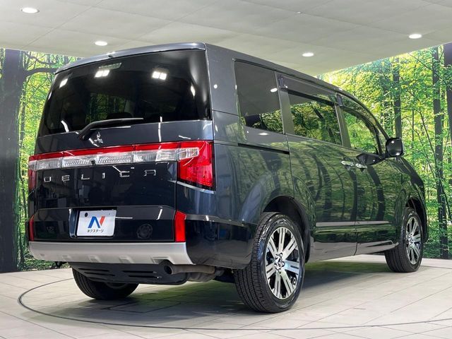MITSUBISHI DELICA D:5 4WD 2023