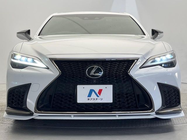 TOYOTA LEXUS LS500 2021