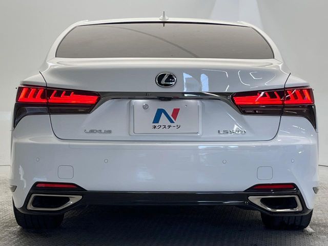 TOYOTA LEXUS LS500 2021