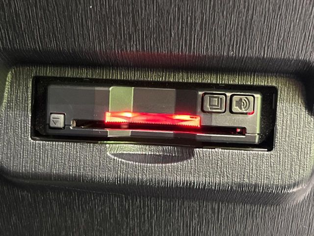 TOYOTA PRIUS Alpha 2017