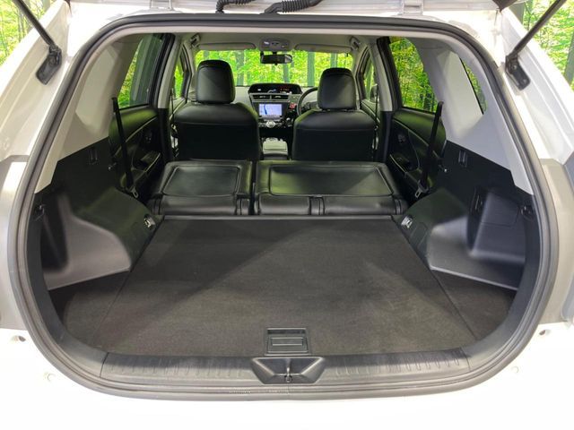 TOYOTA PRIUS Alpha 2017