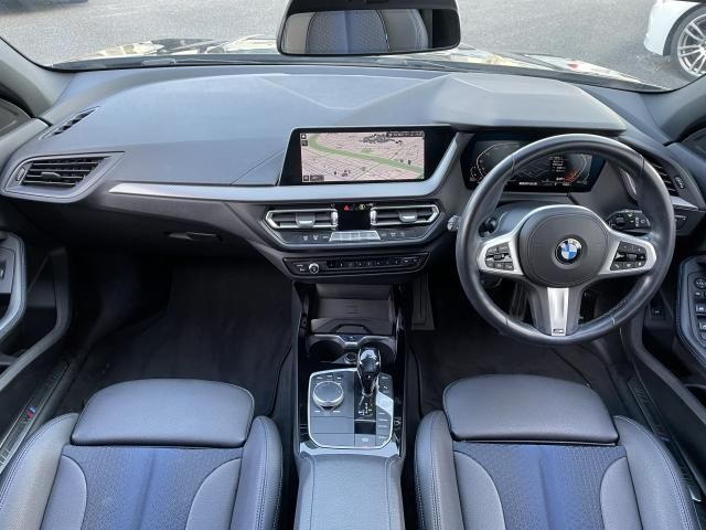 BMW BMW 1series 2021