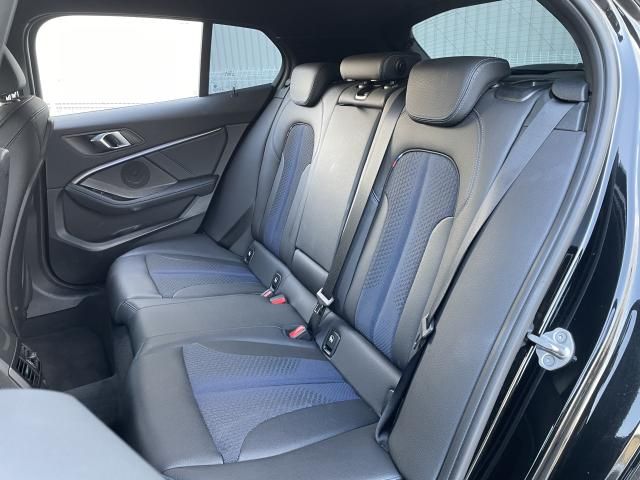 BMW BMW 1series 2021