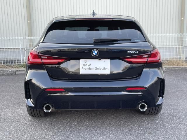 BMW BMW 1series 2021