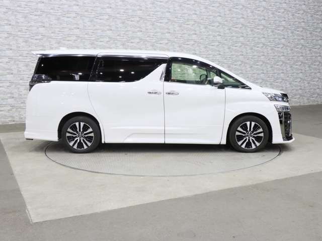 TOYOTA VELLFIRE 4WD 2018