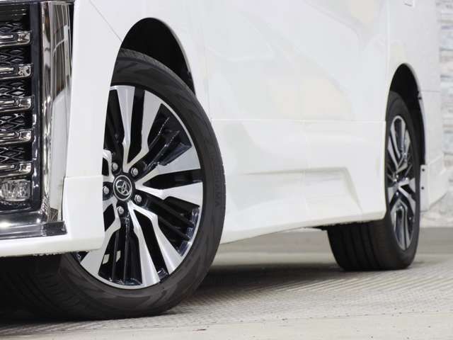 TOYOTA VELLFIRE 4WD 2018