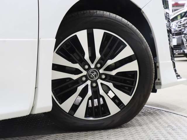 TOYOTA VELLFIRE 4WD 2018