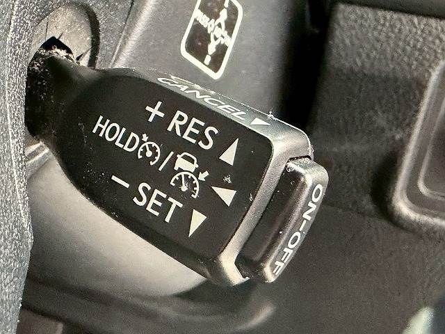 TOYOTA LANDCRUISER PRADO 2018