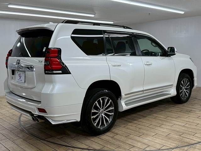 TOYOTA LANDCRUISER PRADO 2018