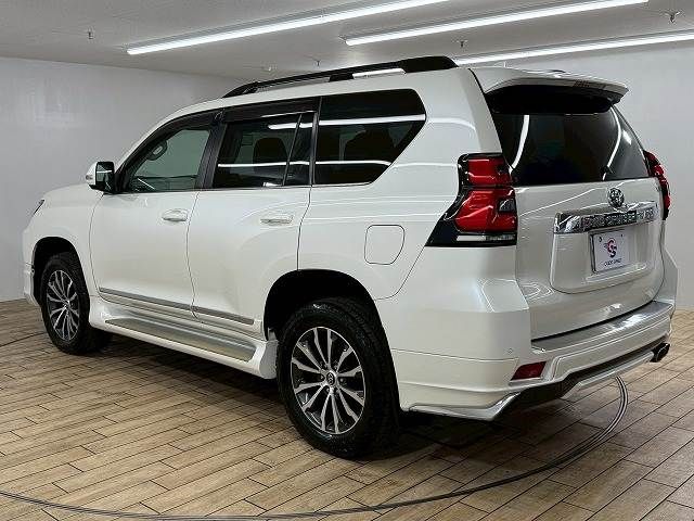 TOYOTA LANDCRUISER PRADO 2018