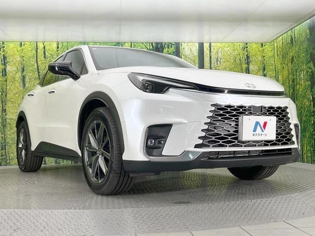 TOYOTA LEXUS LBX 2024