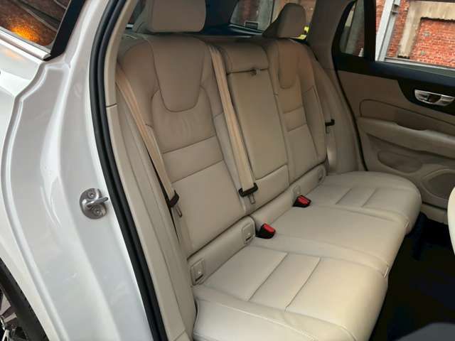 VOLVO VOLVO V60 2025