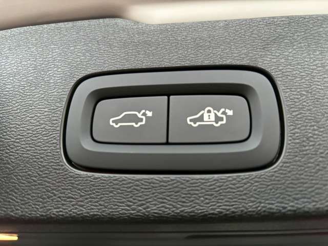 VOLVO VOLVO V60 2025