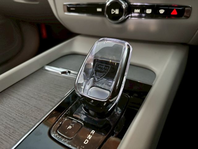 VOLVO VOLVO V60 2025