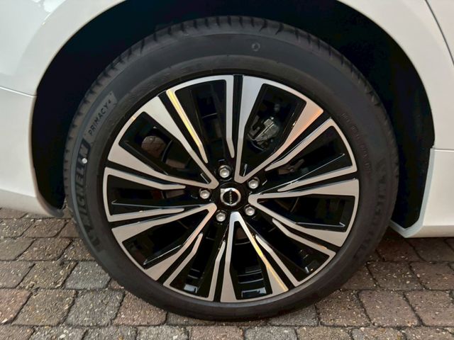 VOLVO VOLVO V60 2025