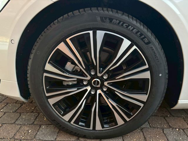 VOLVO VOLVO V60 2025