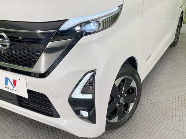 NISSAN ROOX 2020