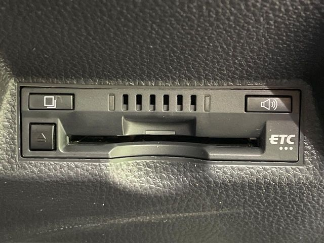 TOYOTA YARIS HYBRID 2022