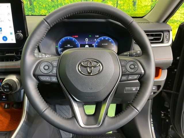 TOYOTA RAV4 4WD 2025