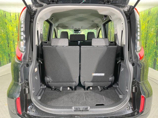 TOYOTA SIENTA HYBRID 2025