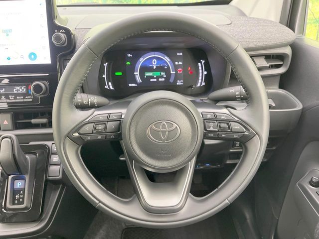 TOYOTA SIENTA HYBRID 2025