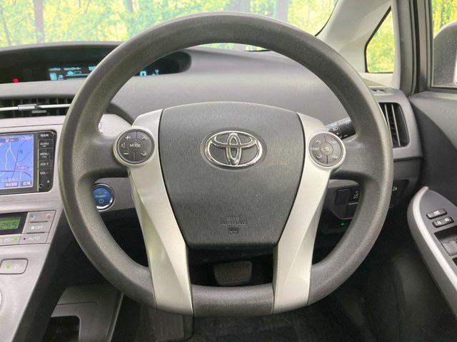 TOYOTA PRIUS 2015
