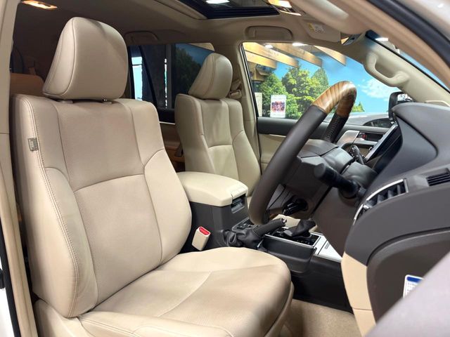 TOYOTA LANDCRUISER PRADO 2022