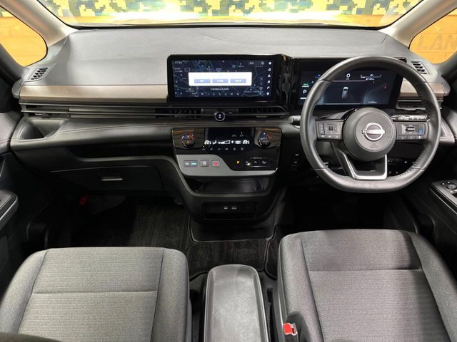 NISSAN SERENA  WG 2023