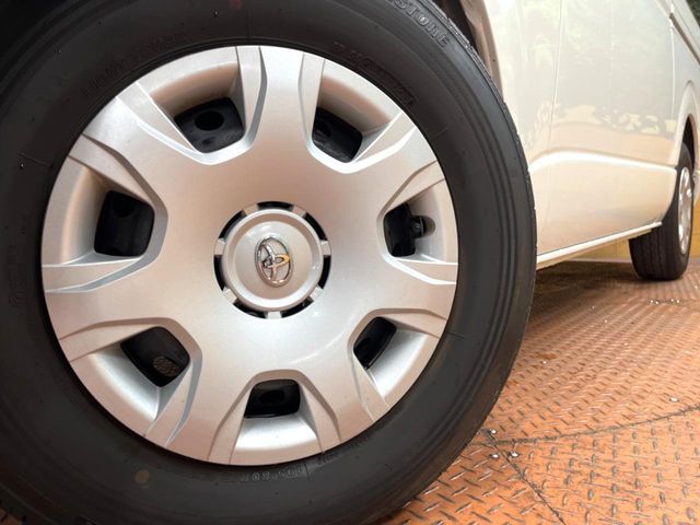 TOYOTA HIACE van 2WD 2023