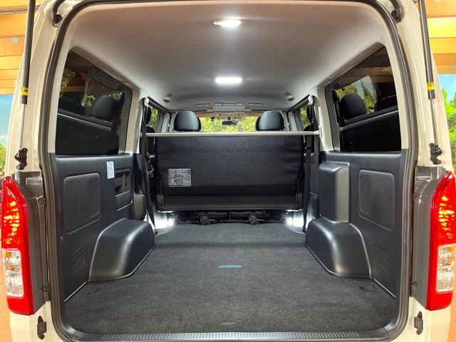 TOYOTA HIACE van 2WD 2023