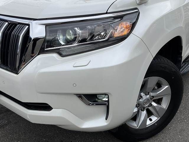 TOYOTA LANDCRUISER PRADO 2019