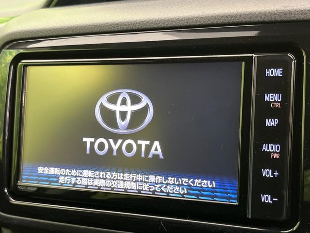 TOYOTA VITZ HYBRID 2018