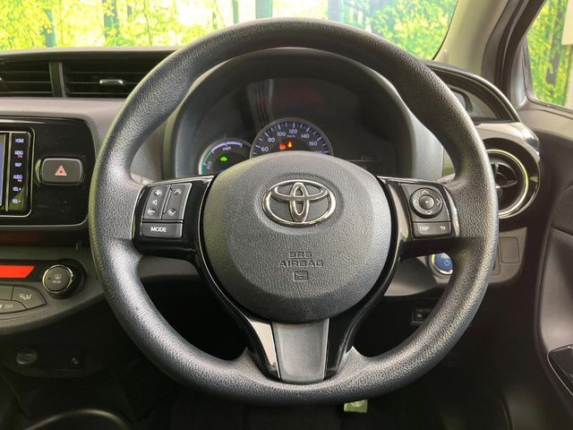 TOYOTA VITZ HYBRID 2018