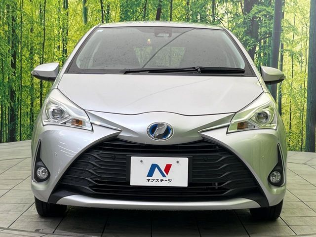 TOYOTA VITZ HYBRID 2018