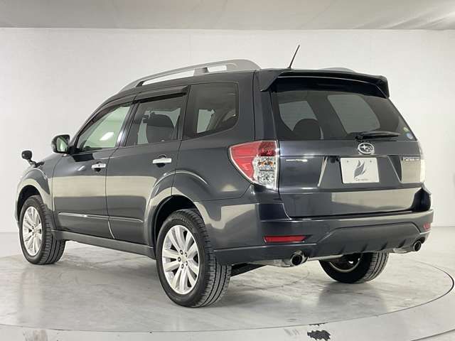 SUBARU FORESTER 2012