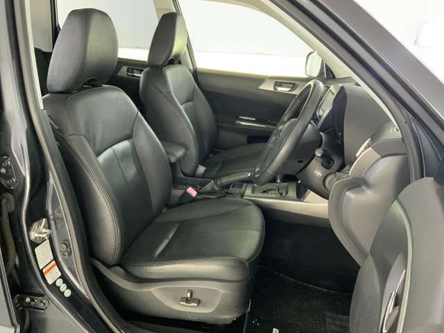 SUBARU FORESTER 2012