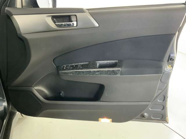 SUBARU FORESTER 2012