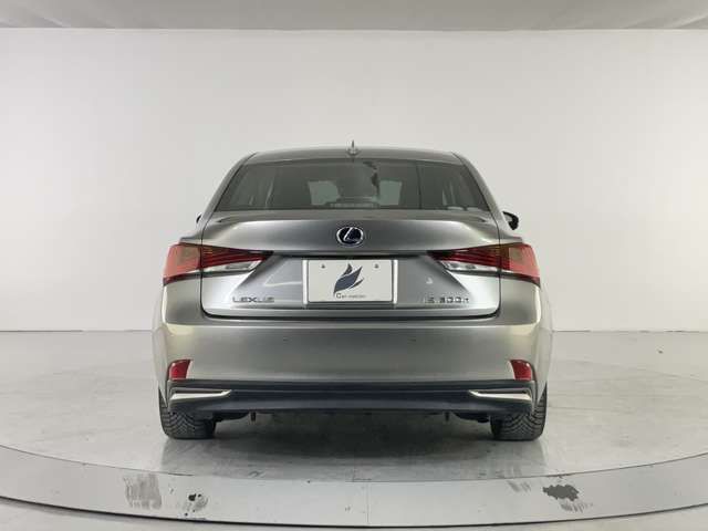 TOYOTA LEXUS IS300h 2017