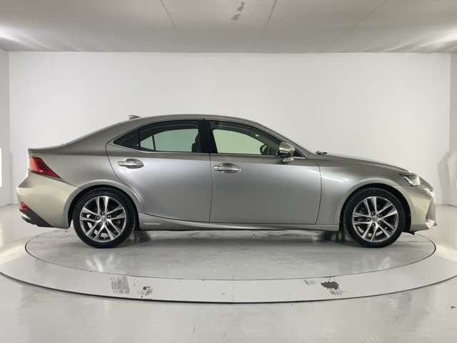TOYOTA LEXUS IS300h 2017